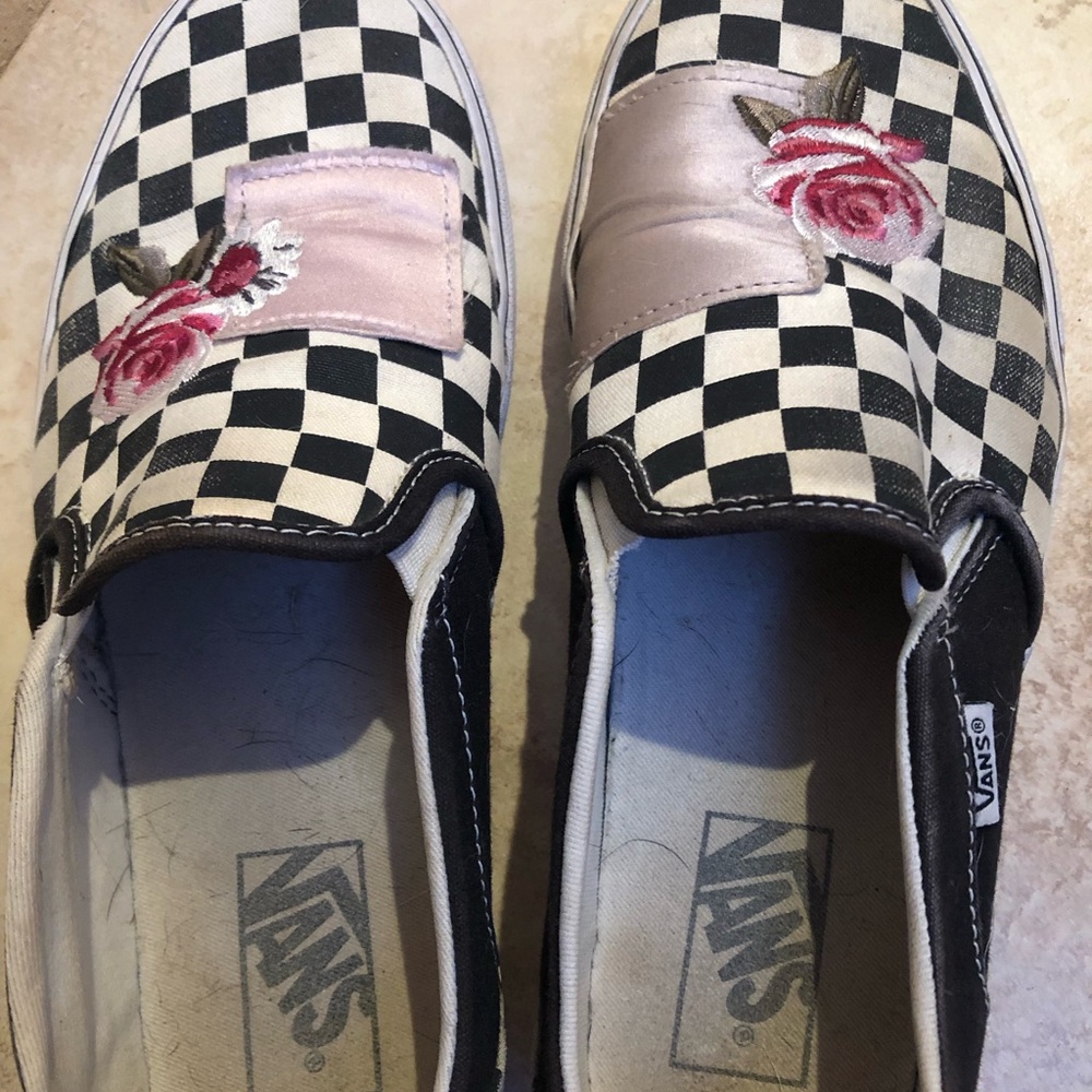 Vans Women's Black and White Checkered Slip-Ons with Pink Rose Embroidery - Picture 5 of 6